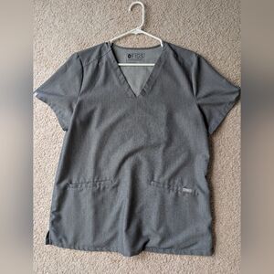 FIGS Women's Casma Three Pocket Scrub Top